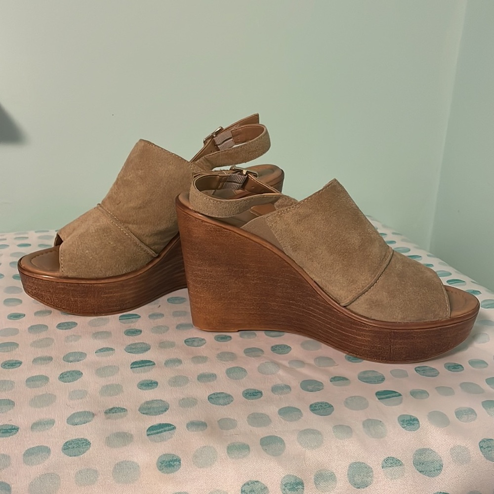 Mila Paoli tan suede platform wedge sandals size 8 - Picture 6 of 12